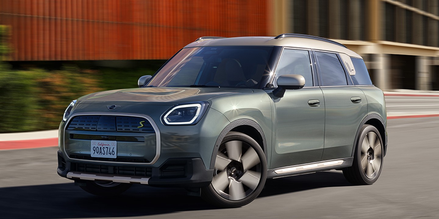All-electric MINI Countryman - range teaser